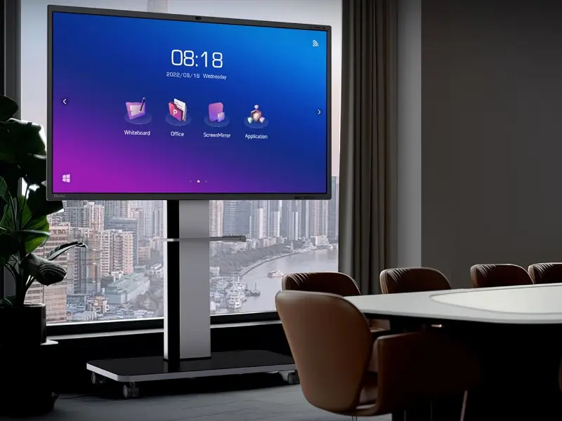 Horion HK76 mobil stendinin müxtəlif görüş ssenarilərinə uyğunluğunu nümayiş etdirən müasir ofis interyeri.